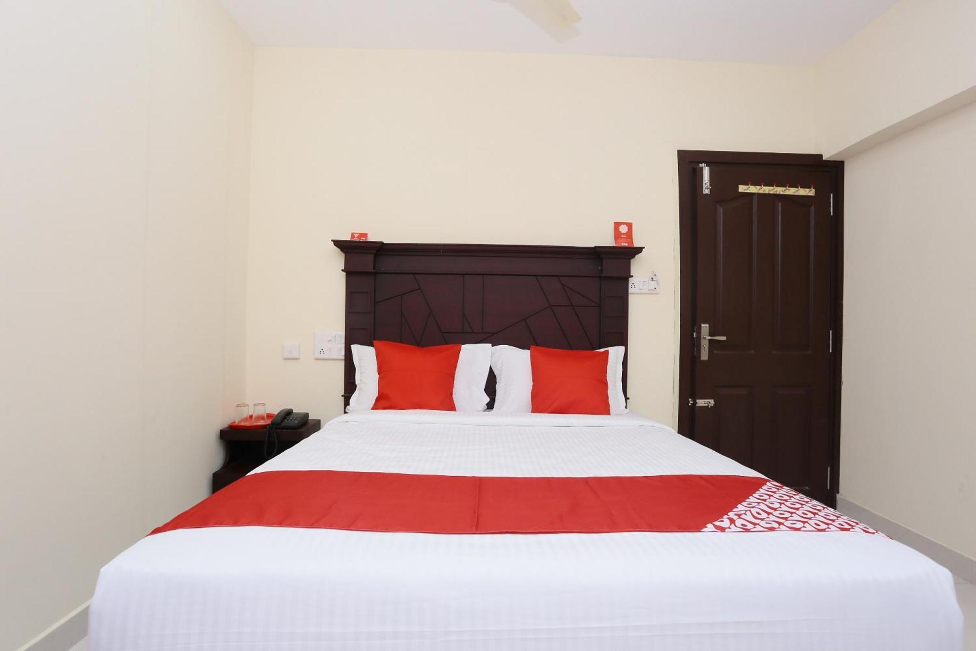 Hotel O Malabar Plaza Коччи Экстерьер фото